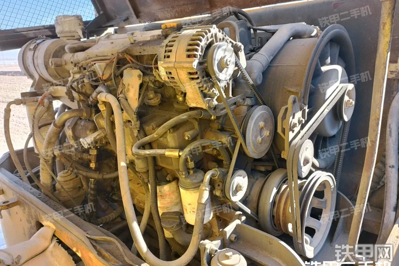 三一重工YZC12压路机局部