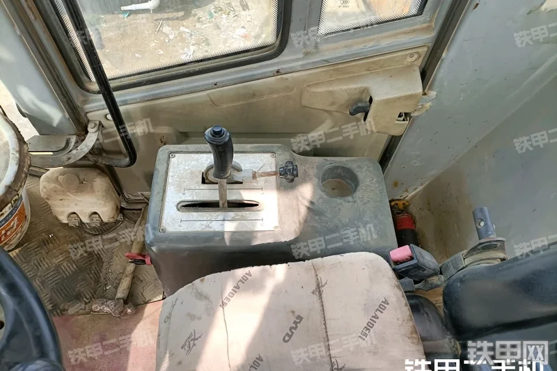 徐工XS262压路机局部