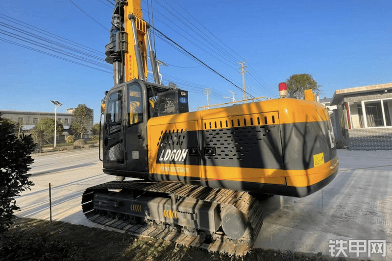 联达机械LD60H旋挖钻整机外观