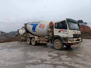 福田欧曼 BJ5253GJB-XA 搅拌运输车