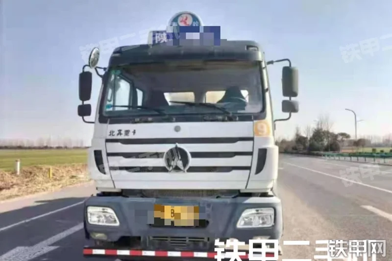 北奔重汽BZ5253GJB43N搅拌运输车整机外观