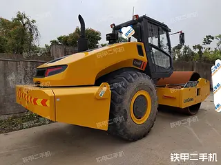 柳工 CLG6118E 压路机图片