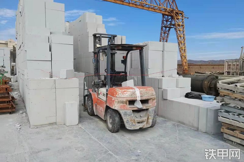 合力cpc30q9k内燃式叉车