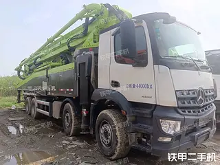 中联重科 ZLJ5441THBBE-63 泵车