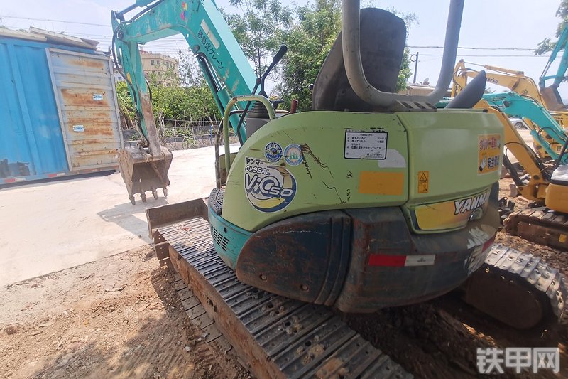 洋马VIO50-2A挖掘机整机外观