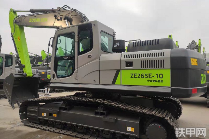 中联重科ZE265E-10挖掘机整机外观