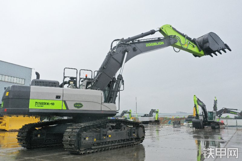中联重科ZE500EK-10挖掘机整机外观