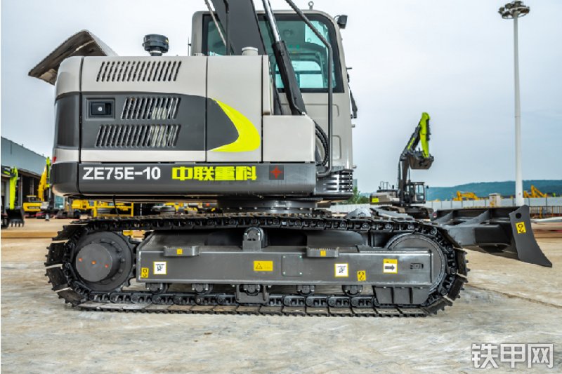 中联重科ZE75E-10挖掘机整机外观