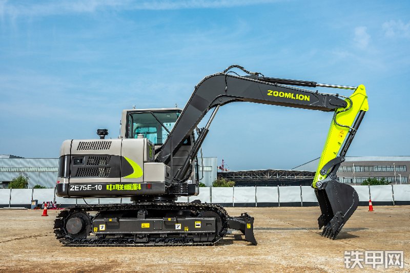 中联重科ZE75E-10挖掘机整机外观
