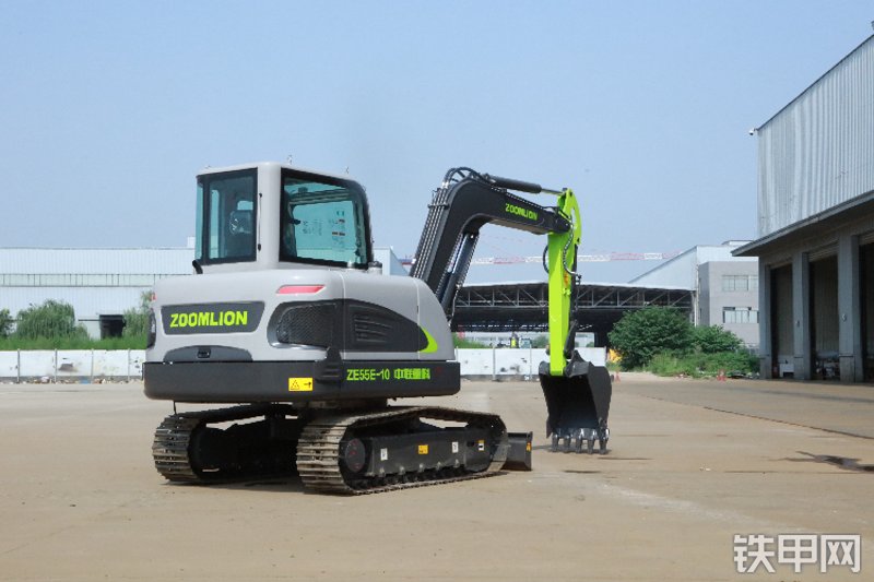 中联重科ZE55E-10挖掘机整机外观