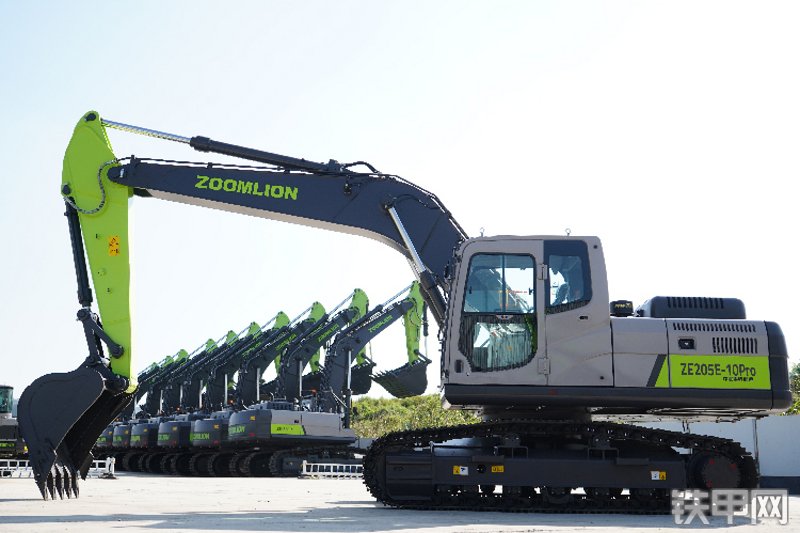 中联重科ZE205E-10Pro挖掘机整机外观