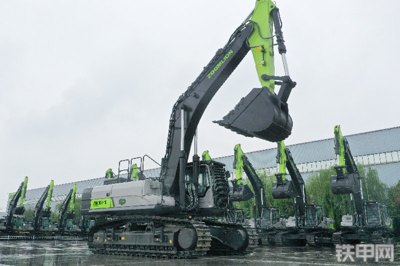 中联重科ZE500EK-10挖掘机整机外观