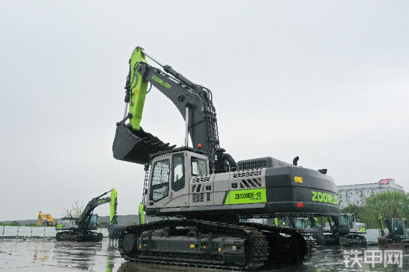 中联重科ZE500EK-10挖掘机整机外观