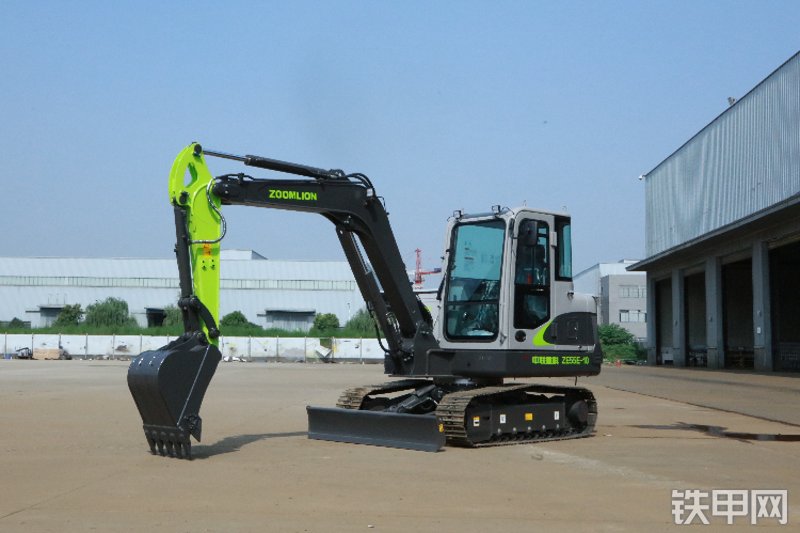 中联重科ZE55E-10挖掘机整机外观