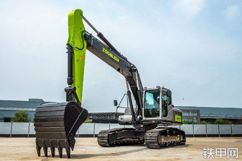 中联重科ZE245E-10挖掘机整机外观