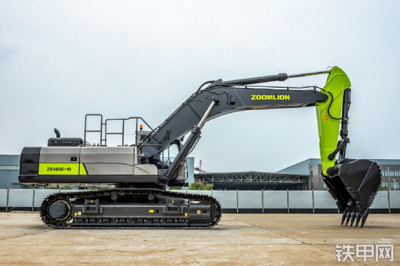 中联重科ZE485E-10挖掘机整机外观