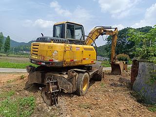 山東魯班 WYL85×4 挖掘機(jī)圖片