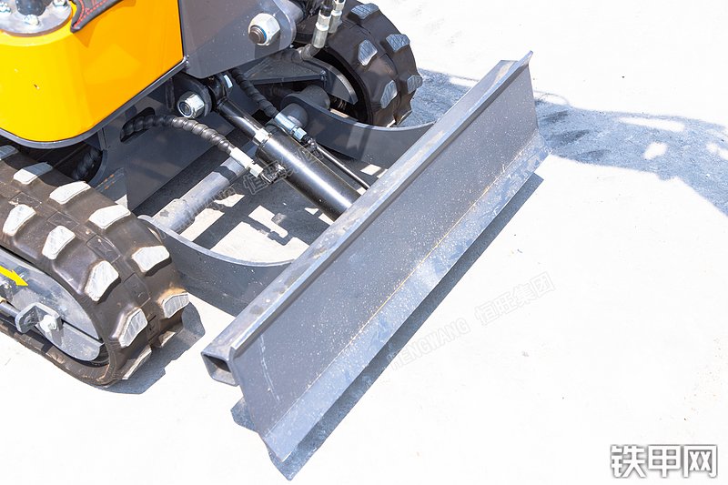 恒旺集团HW-09挖掘机局部