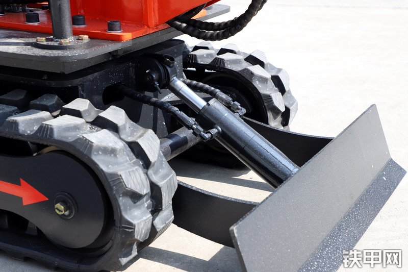 恒旺集团HW-08挖掘机局部