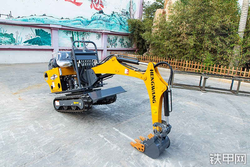 恒旺集团HW-08挖掘机整机外观