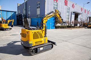 恒旺集团HW10-3挖掘机整机外观