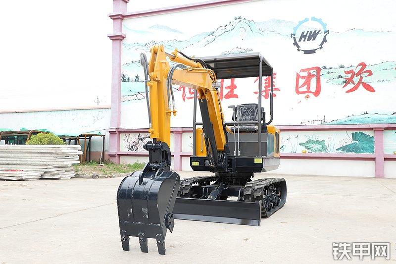恒旺集团HW-18S挖掘机整机外观