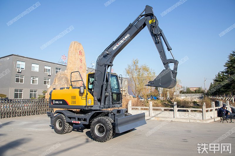 恒旺集团HWL110挖掘机整机外观