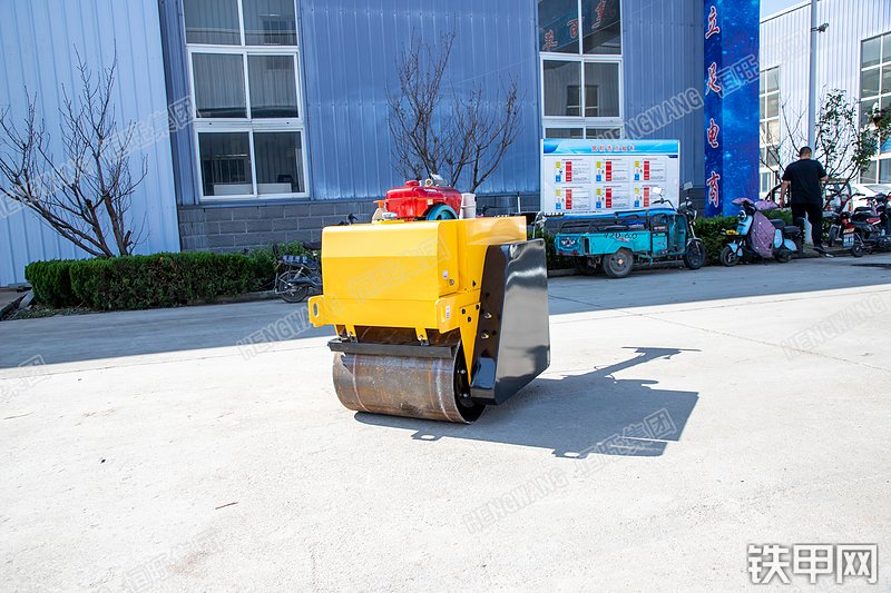 恒旺集团HW-S600压路机整机外观