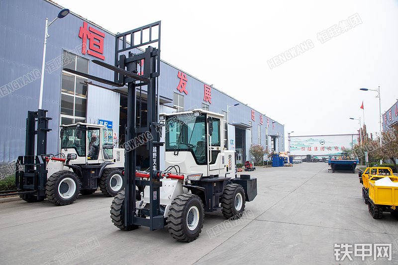 恒旺集团HWC-30A叉车整机外观