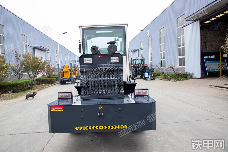 恒旺集团HWC-30A叉车整机外观