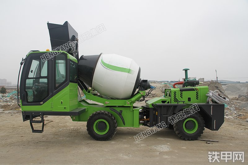 恒旺集团1.8方搅拌运输车整机外观