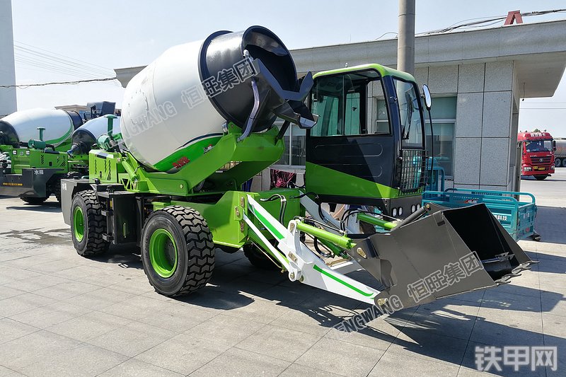 恒旺集团3.5方A款搅拌运输车整机外观