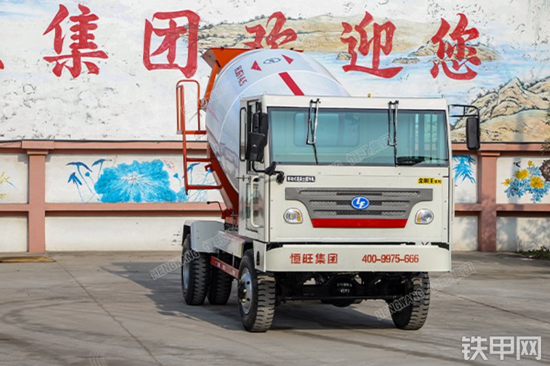 恒旺集团2.5立方米六轮搅拌运输车整机外观