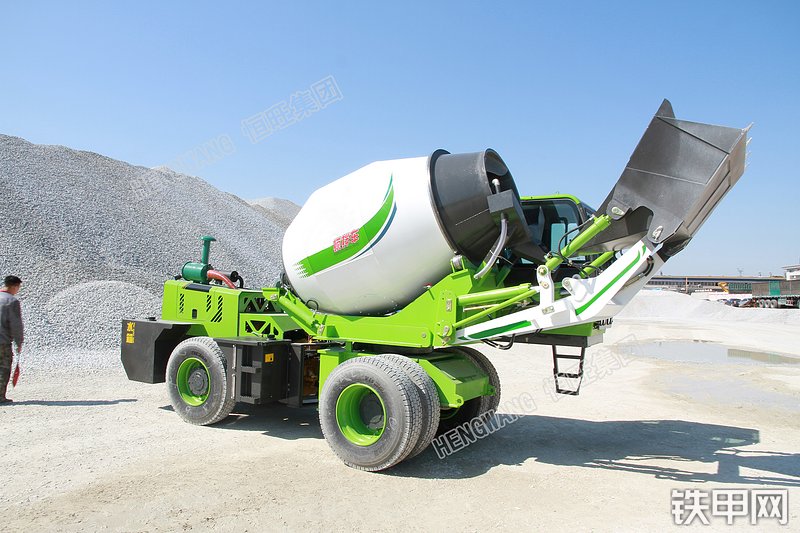 恒旺集团3.5方C款搅拌运输车整机外观