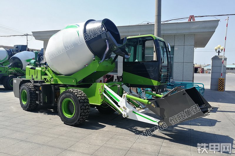 恒旺集团3.5方A款搅拌运输车整机外观