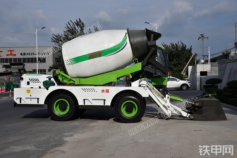 恒旺集团4方同步旋转搅拌运输车整机外观