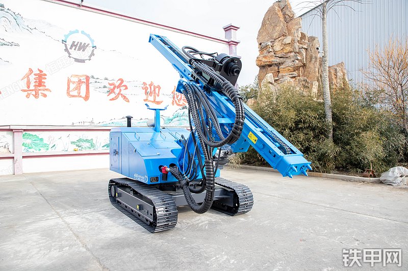 恒旺集团HWL300R打桩机整机外观