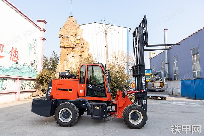 恒旺集团HWC-35C叉车整机外观