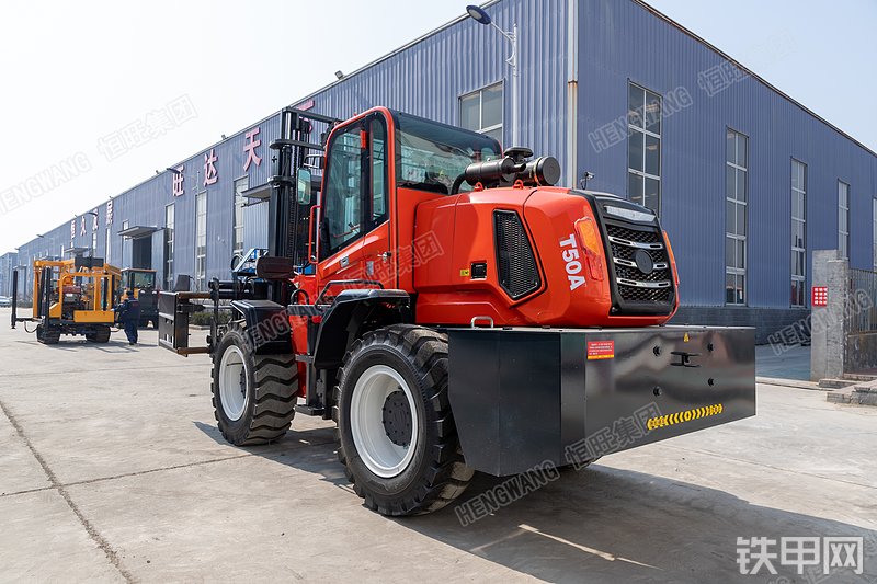 恒旺集团HWC-50A叉车整机外观