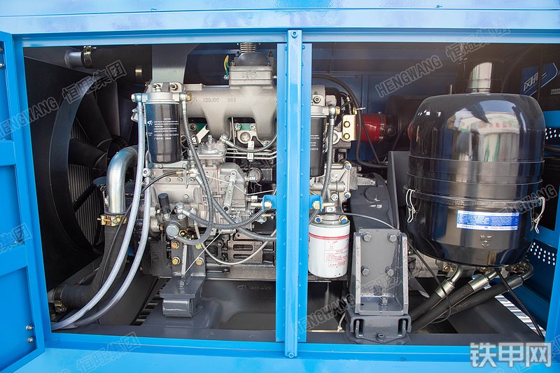 恒旺集团HWL500R打桩机局部