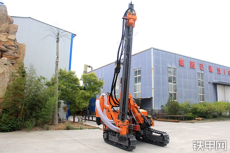 恒旺集团HW920-1潜孔钻机整机外观