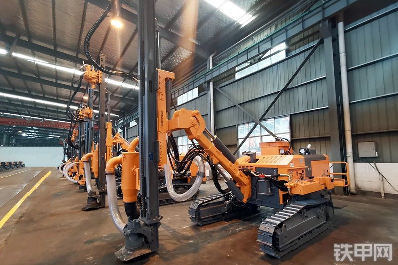 恒旺集团HW925-1潜孔钻机整机外观