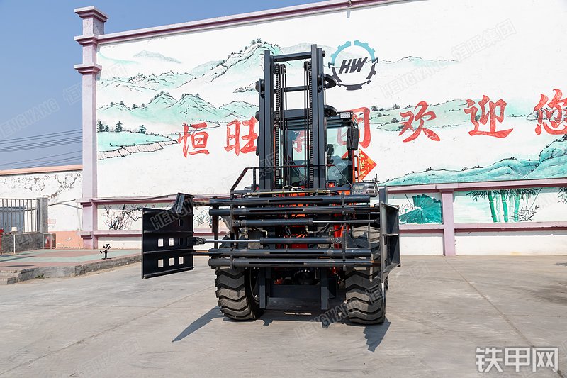 恒旺集团HWC-50A叉车整机外观