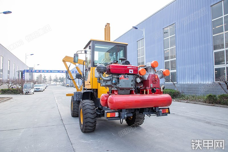 恒旺集团HW920-S(Z)-DBZ加3.5/5空压机 装载打桩机整机外观