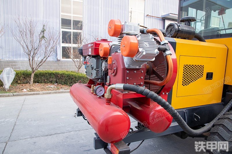 恒旺集团HW920-S(Z)-DBZ加3.5/5空压机 装载打桩机局部