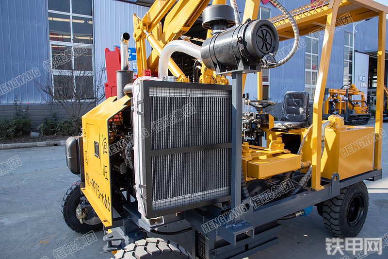 恒旺集团HWH380D 小四轮打桩机局部