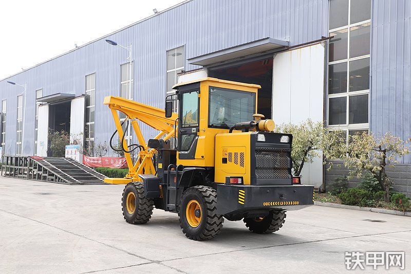 恒旺集团HW920-S(Z)-DB 装载打桩机整机外观