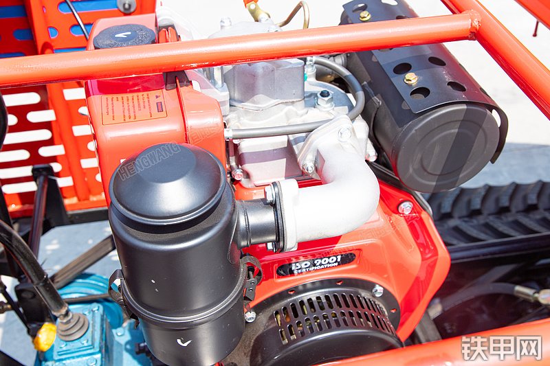 恒旺集团HW1200L履带运输车局部