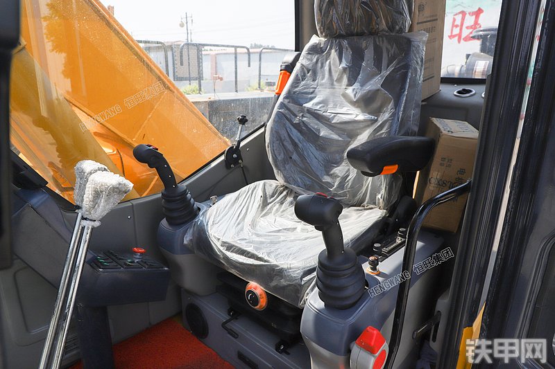 恒旺集团HWR260机锁杆旋挖钻局部