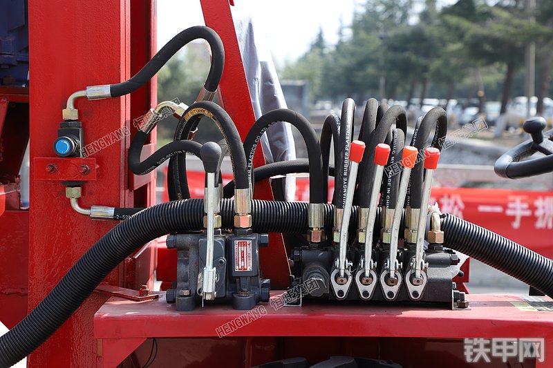 恒旺集团3T正反循环钻机局部